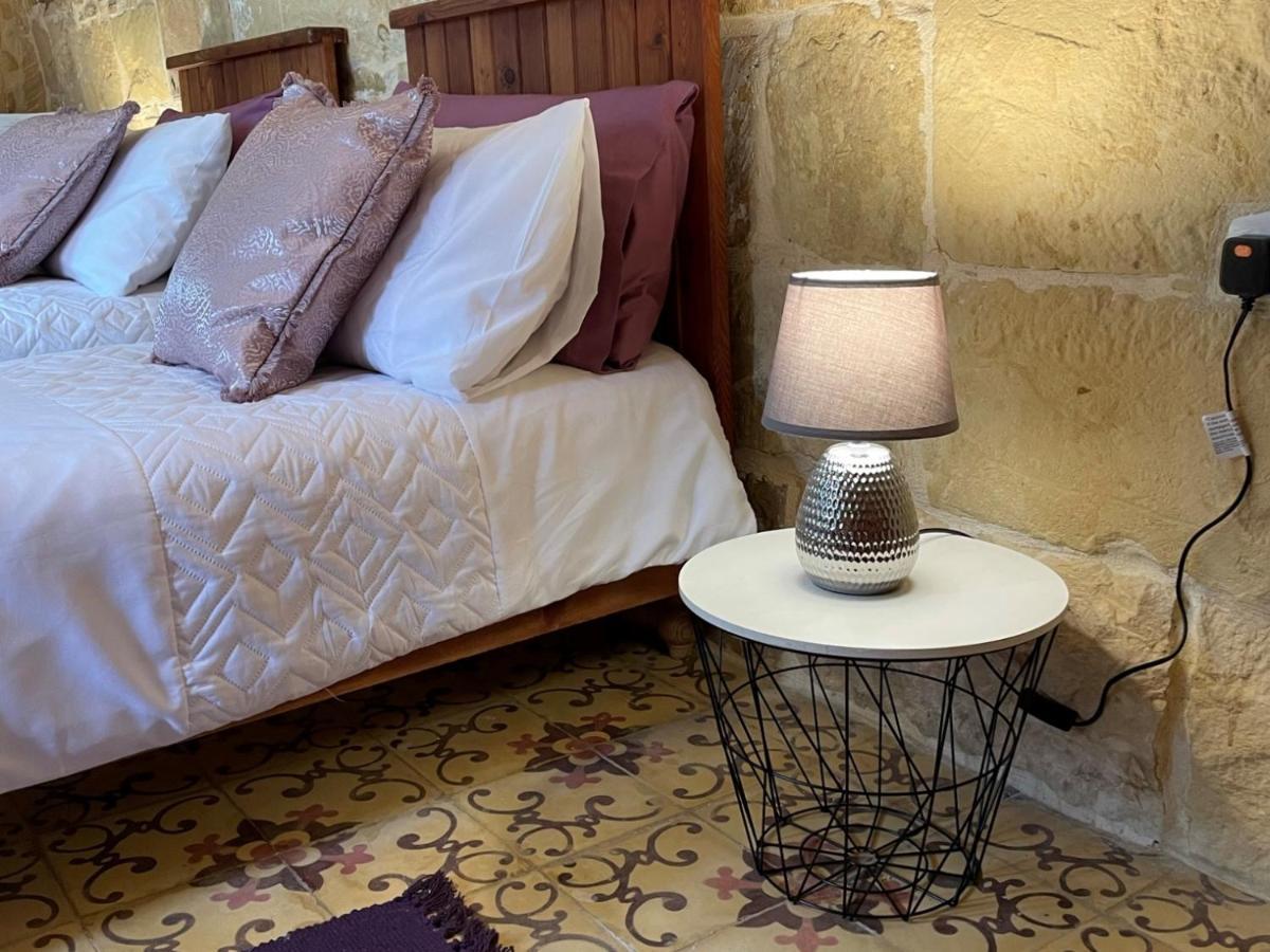 Haven Farmhouse B&B Għarb Exteriör bild