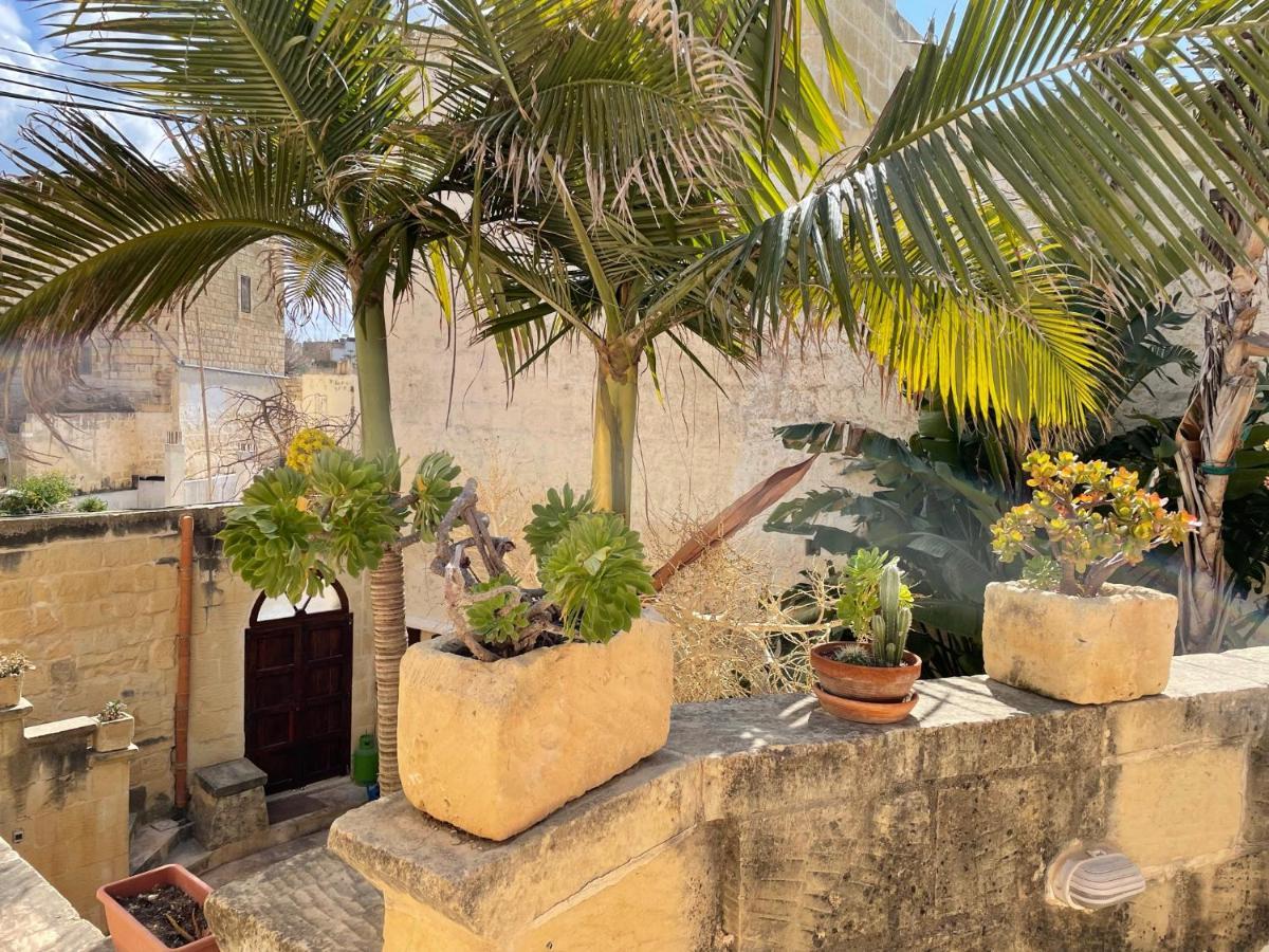 Haven Farmhouse B&B Għarb Exteriör bild