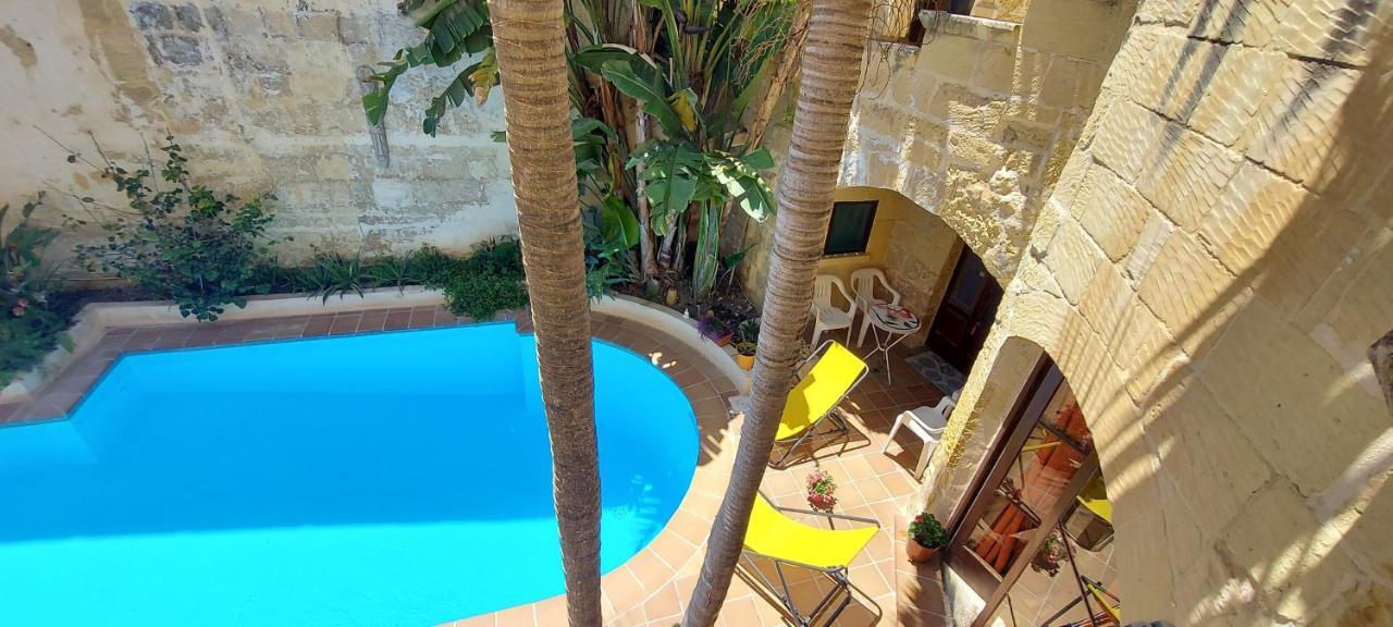 Haven Farmhouse B&B Għarb Exteriör bild