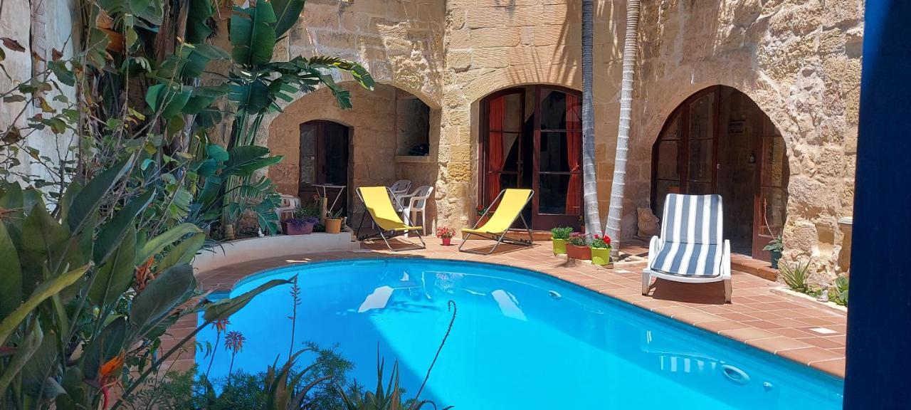 Haven Farmhouse B&B Għarb Exteriör bild