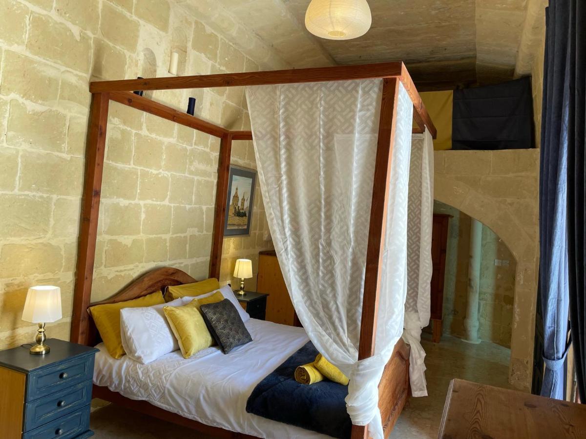 Haven Farmhouse B&B Għarb Exteriör bild