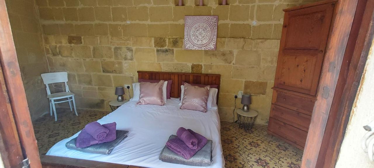 Haven Farmhouse B&B Għarb Exteriör bild