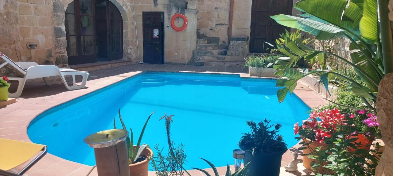 Haven Farmhouse B&B Għarb Exteriör bild