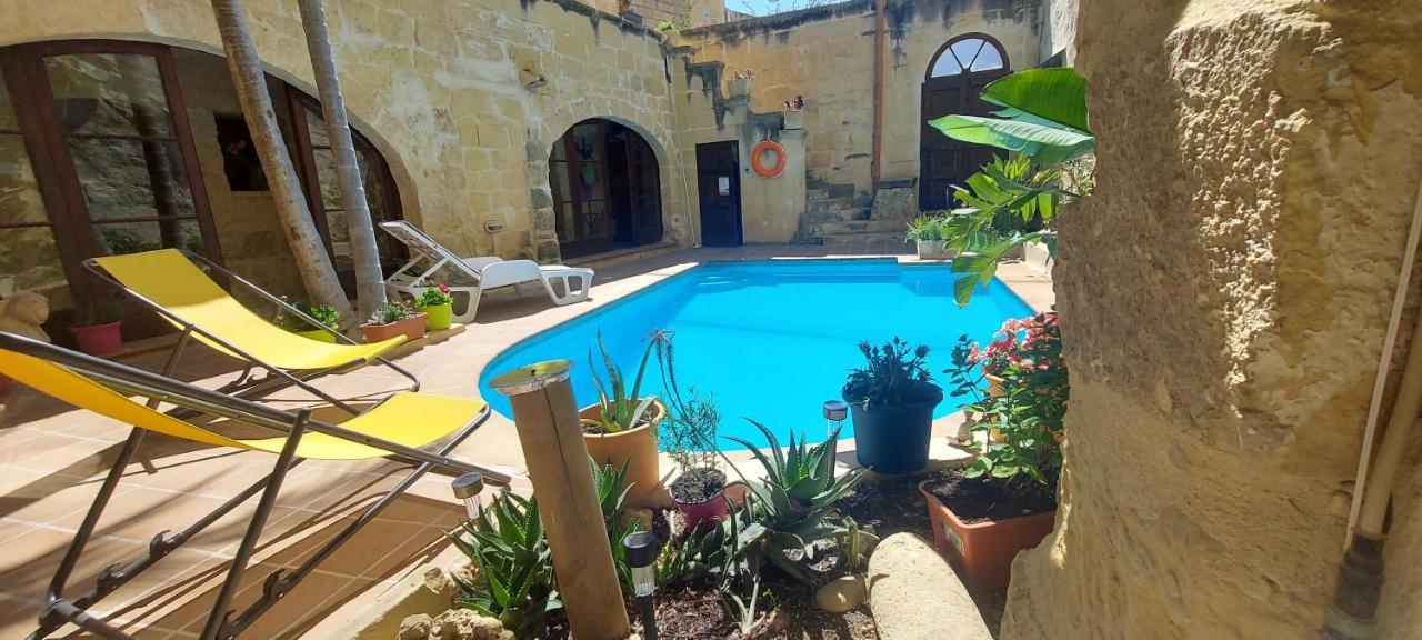 Haven Farmhouse B&B Għarb Exteriör bild